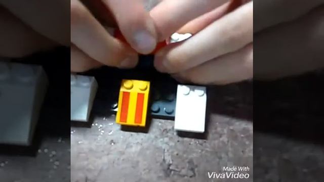 Подставка из лего под телефон за 2 минуты! смотреть онлайн