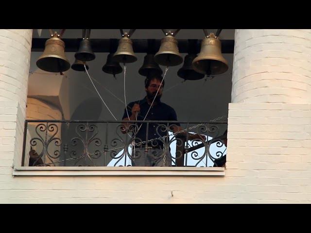 Илья Дроздихин - Праздничный трезвон на фестивале звонарей в городе Сарове смотреть онлайн