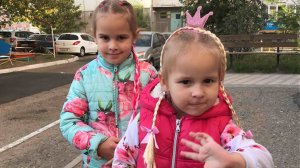 День Рождения Софии Алина идет на праздник к подружке и покупает подарок Лучшие подружки