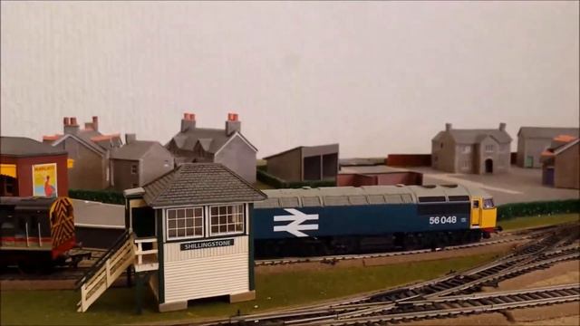 Hornby R289 BR Bo-Bo Electric Class 86 InterCity Livery H331457