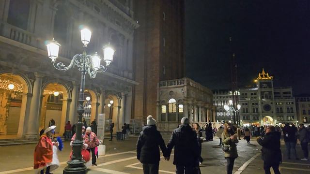 Venice: An Unforgettable Evening Walk! Italy смотреть онлайн