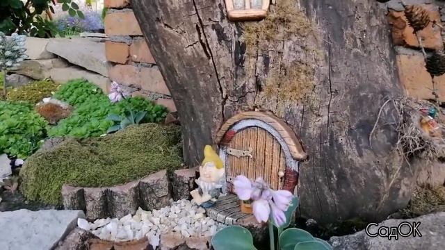 Міні-сад своїми руками. Оформлення тіньової ділянки. Садовий декор.Плющ . Вертикальне озеленення смотреть онлайн