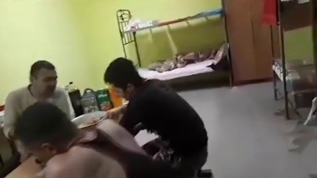 ФМС ХОЗИРДА КАТТИ РЕЙД ОТКАЗВАТТИ ИМИГРАНТЛАРГА КАРШИ РЕЙД ЭХТИЕТ БОЛАМИЗ ДОСТЛАР смотреть онлайн