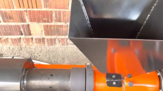 Пресс для брикетов из отхода подсолнечника и рапса