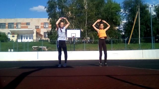 Танец под песню _ ТАНЦЫ ПОД ФОНАРЁМ_ смотреть онлайн