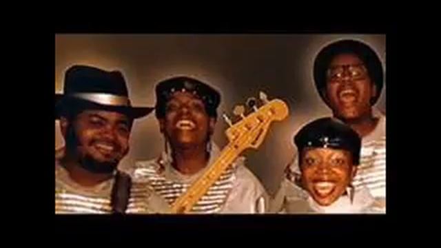 newcleus , jam on it , (12 inch vocal) смотреть онлайн