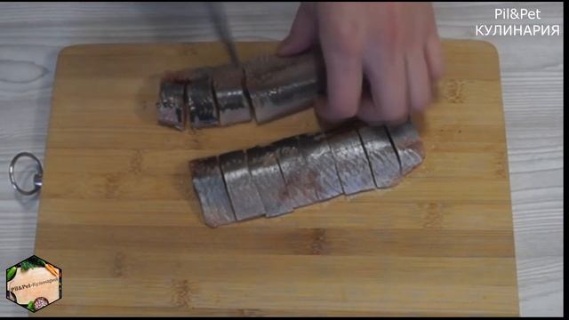 Бутерброды с селедкой. Очень вкусно