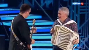 Петр Грушихин исполняет песню "Ах Как Сердцу Хочется" на программе "Привет Андрей"