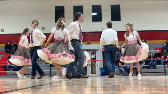 College Royal 2022 Square Dance Competition 04 Bucks n Boots Full Moring Set смотреть онлайн