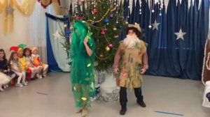 Леший и кикимора на утреннике?