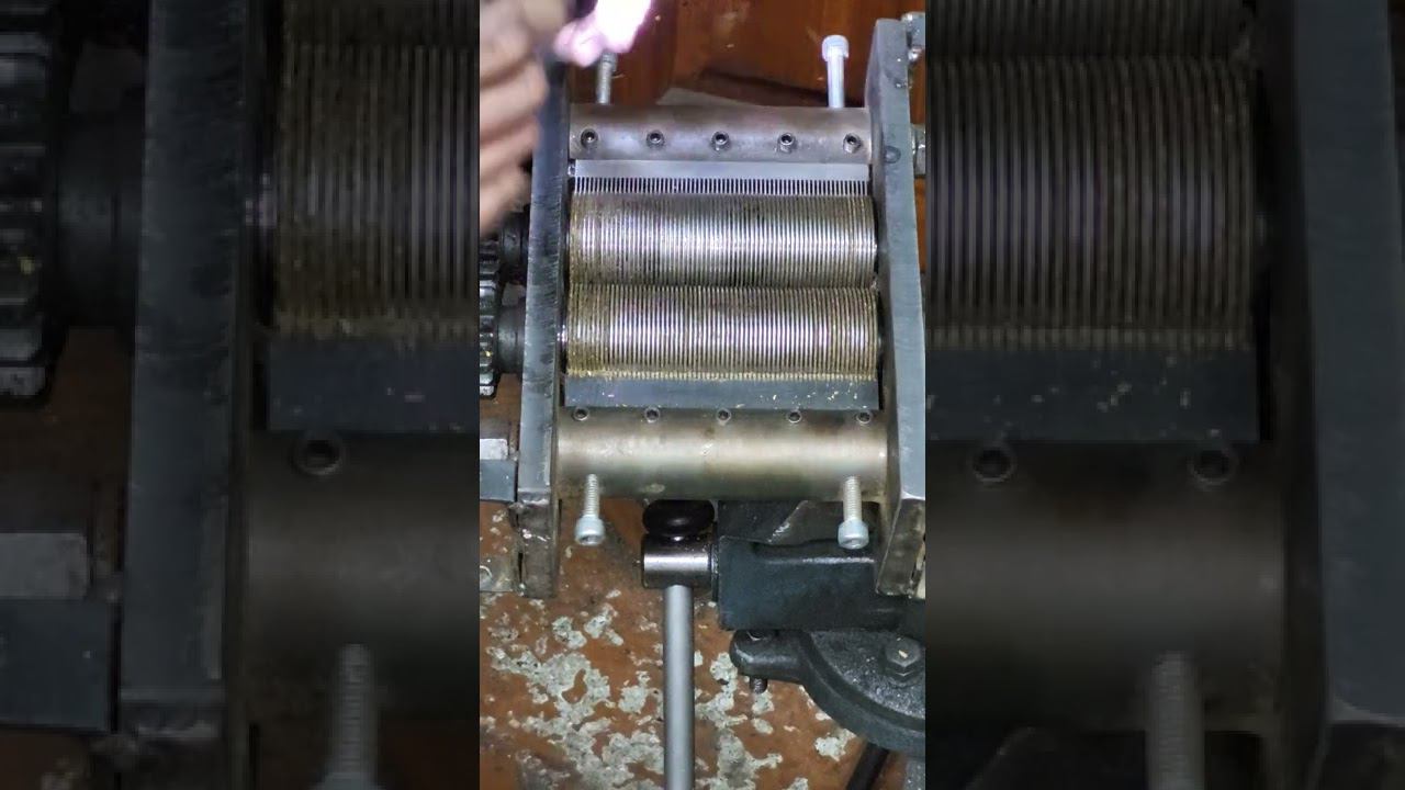 Табакорезка новая. Инструкция по замене гребёнок. смотреть онлайн