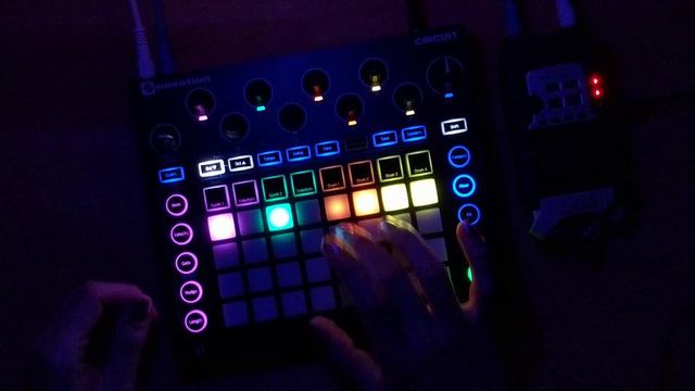 #Jamuary2020 Day 20 - Novation Circuit Jam смотреть онлайн
