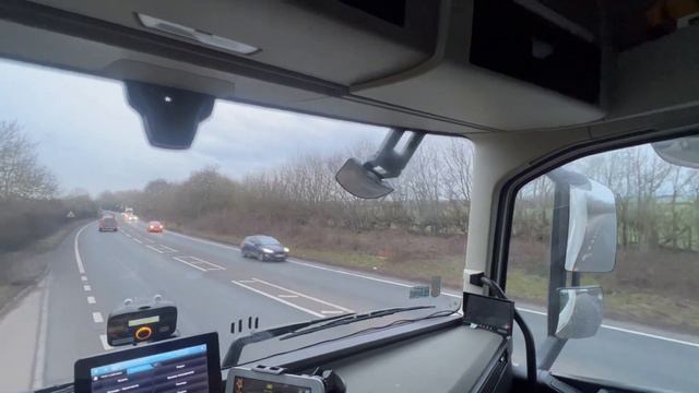 Нужно ли учить английский дальнобойщику? | VLOG | Дураки и Дороги | Vauxhall Камикадзе смотреть онлайн