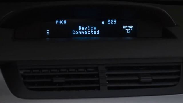 Ford SYNC and iPhone смотреть онлайн