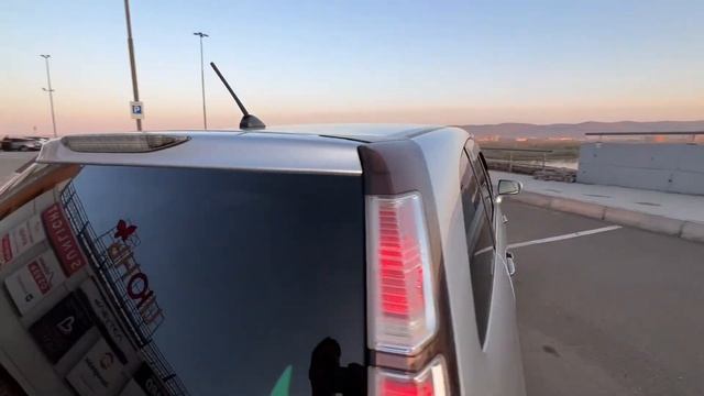 Хонда Стрим RSZ. Обзор на спортивный японский минивэн. смотреть онлайн