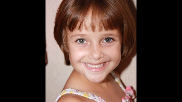 MARIA CLARA LAGO Somebody That I used to know смотреть онлайн