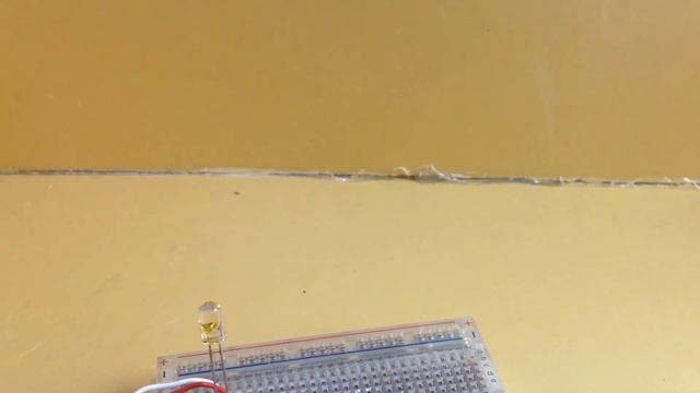 Escaping magic smoke: 5mm Red LED Vs 15 volt смотреть онлайн