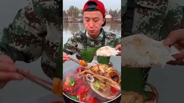 Fisherman Dagang Ate Big Lobsters, Conch, Octopus, Scallops, And Big Fish#yummy #seafoodboil