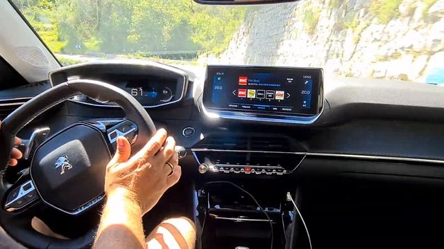 2020 Test Drive PEUGEOT 208 PURETECH 100cv eat8 Pas un seul vrai défaut ?? смотреть онлайн