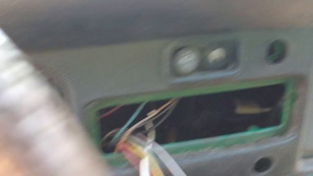 CLASSIC VW, 1972 SUPER BEETLE. SITTING OVER 5 YEARS. WILL IT START? смотреть онлайн