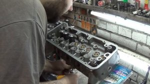 Теория ДВС: Как собрать клапана (Ремонт ГБЦ)