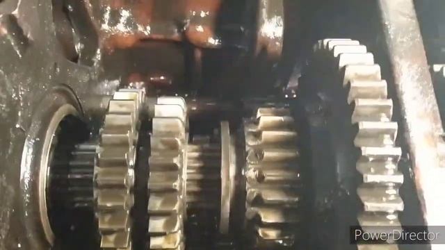 Мтз 80. Под восстановление. Ч. 3.вскрыл КПП, мост. Осмотр. смотреть онлайн