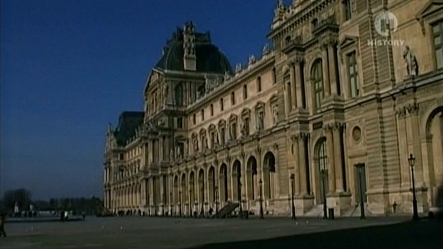  Париж. Лувр (Франция)