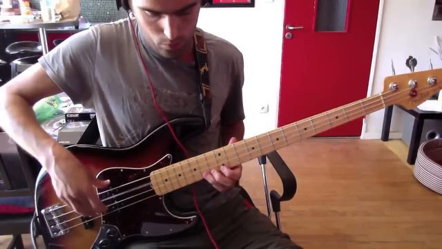 Earth, Wind & Fire - September - Bass Cover смотреть онлайн