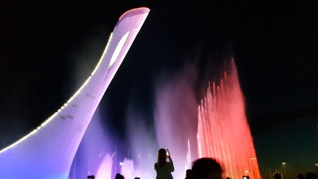 Шоу фонтанов в Олимпийском парке. Сочи. 02.08.2019 (часть 1) смотреть онлайн