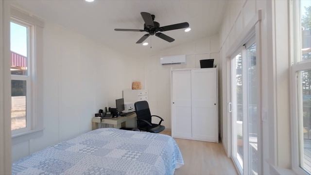 Brand New 2 Piece Tiny House by Tiny Mountain Houses! смотреть онлайн