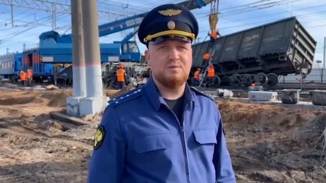 Четыре вагона грузового поезда сошли с рельсов на станции Кинель в Самарской области. смотреть онлайн