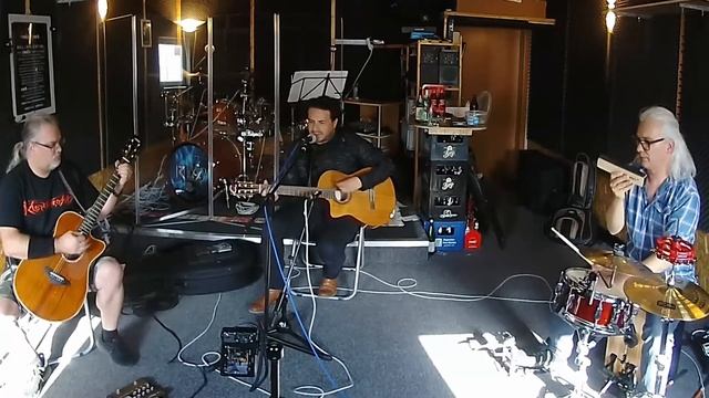 Mayu Fluss Triste Rumba live Session смотреть онлайн