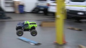 Гонки монстр траков. Monstr trucks competition!