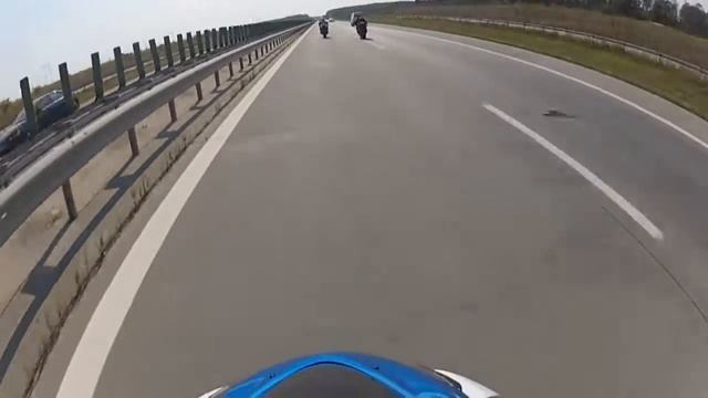 Suzuki GSXR 1000 K7 vs Gixxer 750 K4 vs Gixxer 1000 K9 vs Yamaha R1 2006 vs Kawasaki ZX10R 2007 смотреть онлайн
