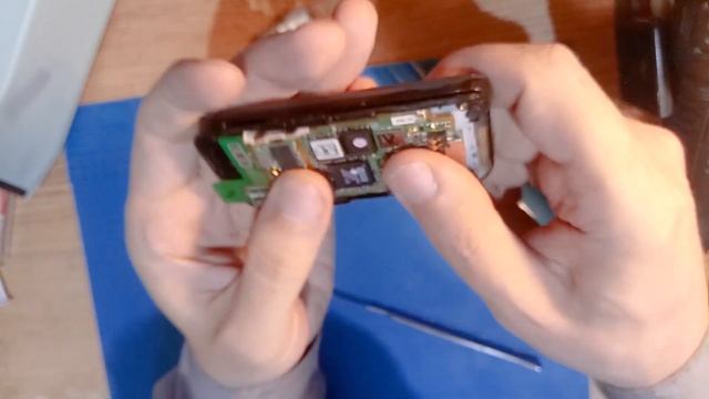 LG M6100 push-button phone player (with micro usb) смотреть онлайн