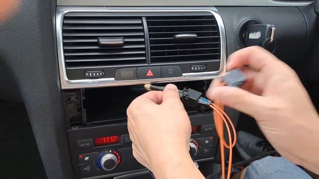 Audi Q7 4L bluetooth Installation MOST BUS system смотреть онлайн