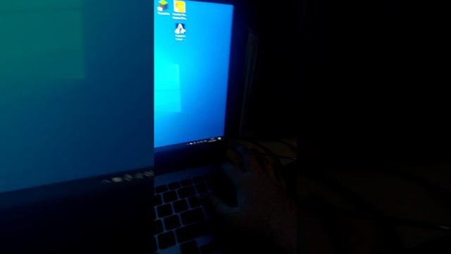 Экран стал черный. Ноутбук не выключается с питания. Решение! смотреть онлайн