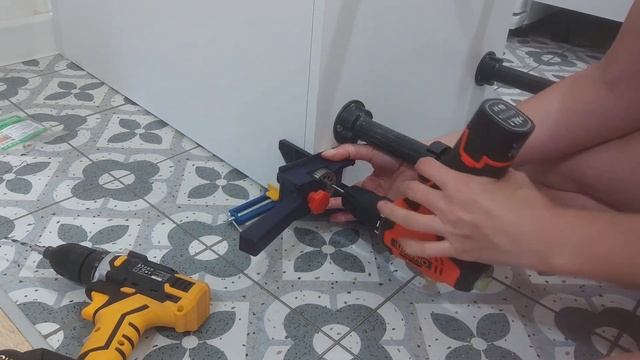 Инструкция для настоящих девочек, как собрать шкаф под встроенную духовку. смотреть онлайн