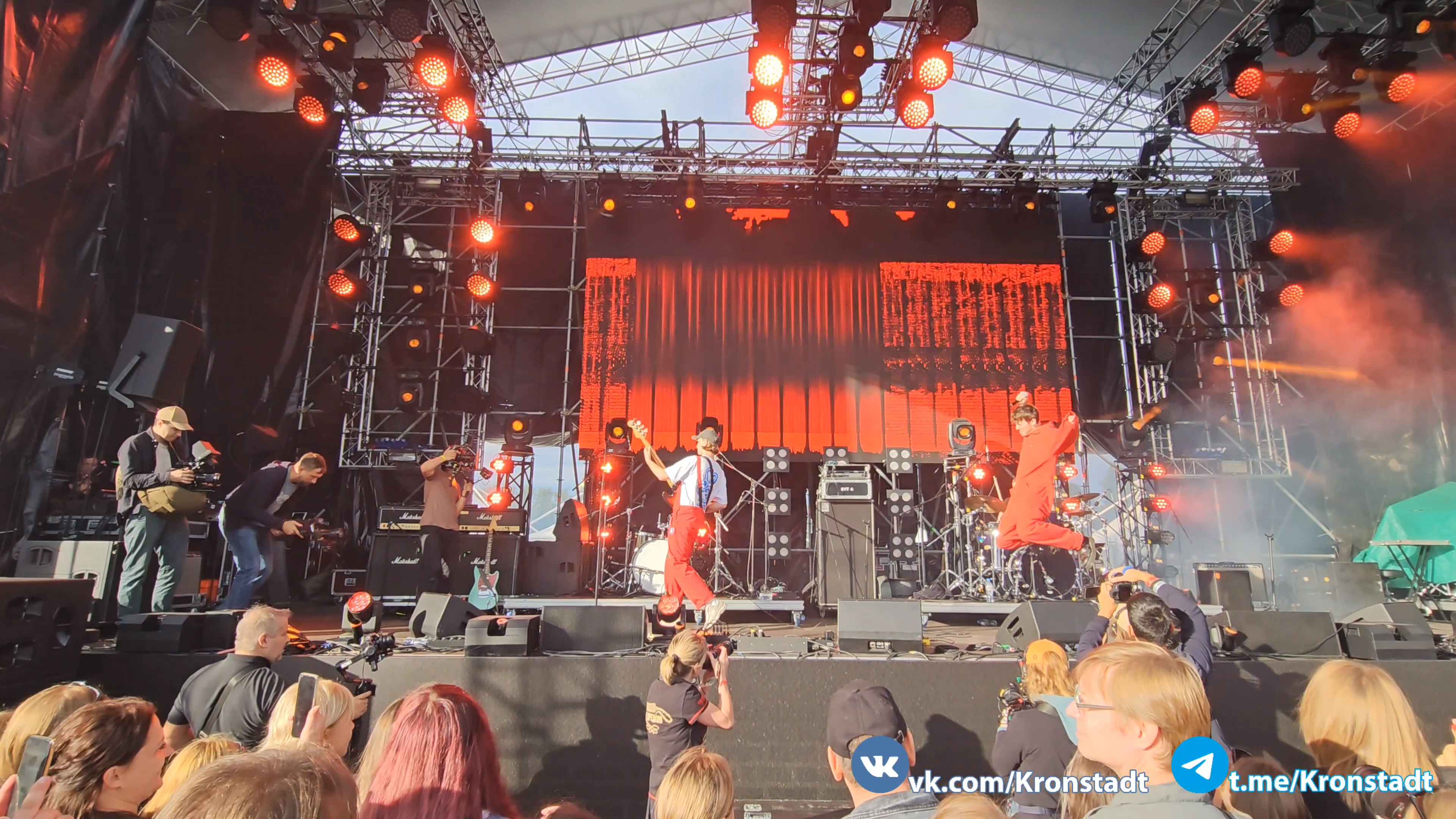 Лай собак – TAPENIGHT / «Рокштадт» в Кронштадте 2.09.2023 г. смотреть онлайн