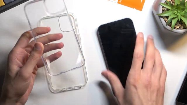Spigen Liquid Crystal Case for iPhone 14 - Protective Case смотреть онлайн