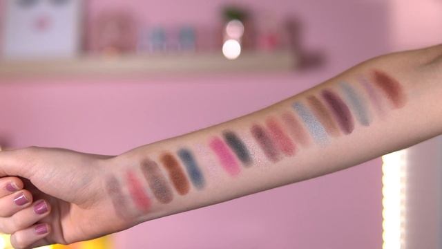 WINTER I HEART REVOLUTION PALETTE COLLECTION ⛄️ смотреть онлайн