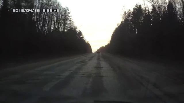 Дорога Боровичи Окуловка в районе поворота на Глазово 19 04 2015 смотреть онлайн