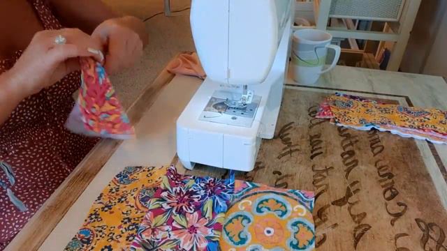 How to make upcycled patchwork jeans. Diy sewing tutorial. смотреть онлайн