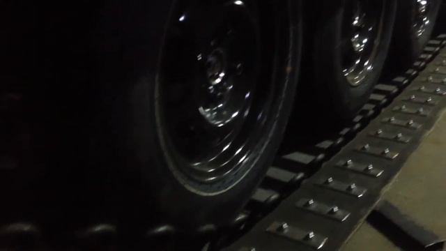 Почему слетали гусеницы на Медведе смотреть онлайн