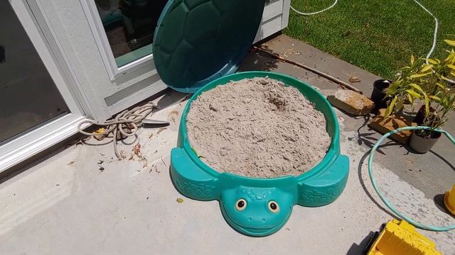 3 Things to Love about the Little Tykes Turtle Sandbox (and only 1 negative!) смотреть онлайн