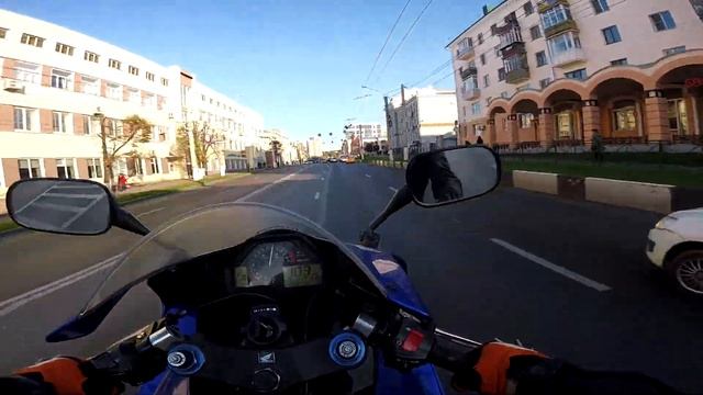 С сезона 2020 покатушка на ракете CBR600RR смотреть онлайн