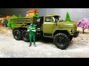 Моделька грузовика ЗИЛ-131 ГРАД масштаб 1/43. Про машинки.