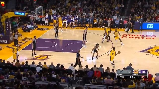 LeBron James shocks Lakers bench after scored 5 threes in a row | Lakers vs Spurs смотреть онлайн