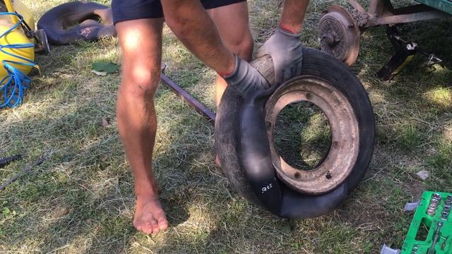 Бортування колеса R-13 від прицепа мотоблока самотужки смотреть онлайн