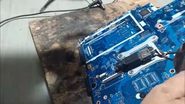 Servis Laptop Lenovo Ideapad G40 30 ACLU1 ACLU2 Inti Computer Sumenep смотреть онлайн
